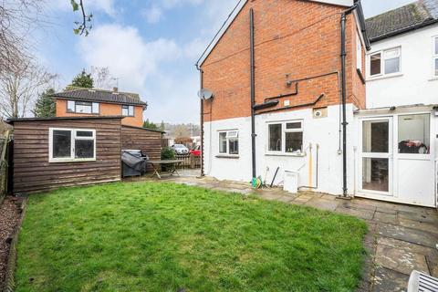 15 Curtis Gardens, Dorking, RH4 1EG