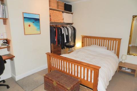25 Aviary Mount, Armley, Leeds, LS12 2NX