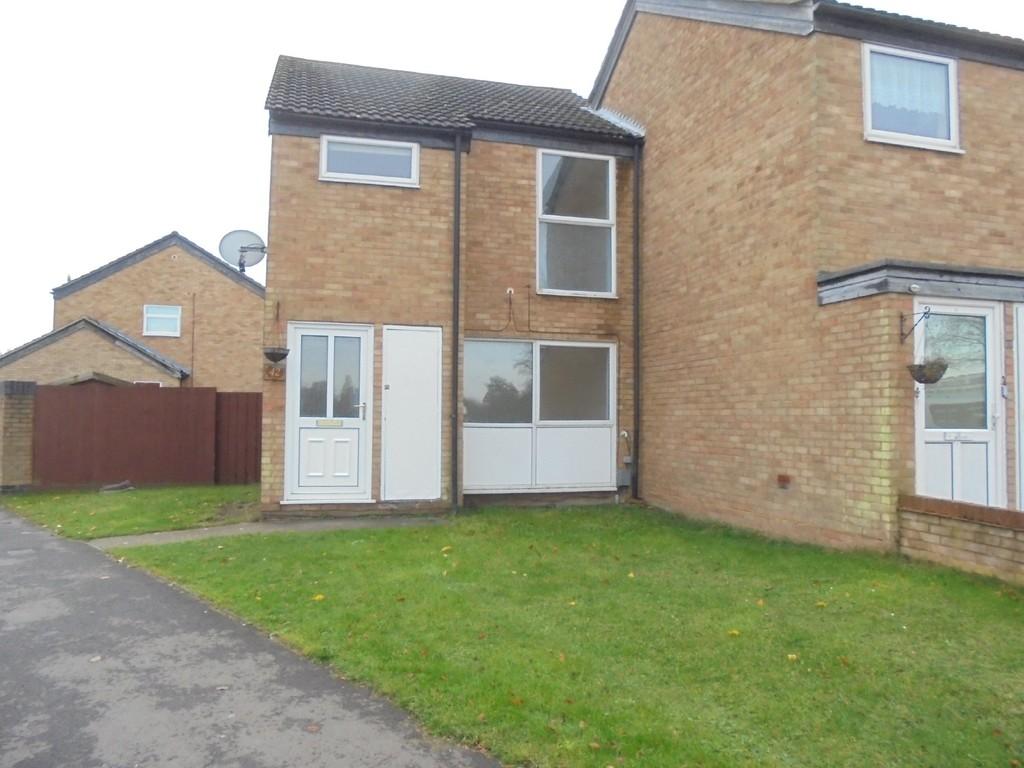 Hillgrounds Road, Kempston 3 bed semidetached house £945 pcm (£218 pw)