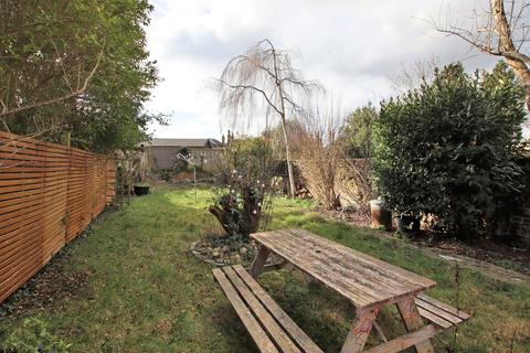 135a Bognor Road, Chichester, PO19 7TQ