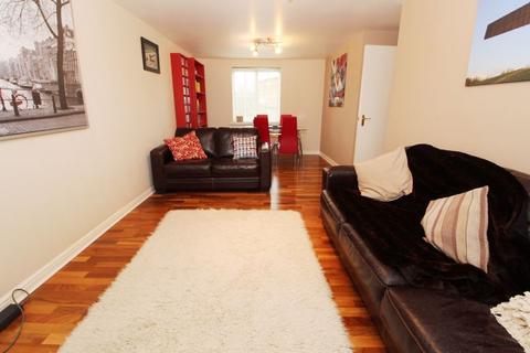 5 Lingmoor Grove, Aldridge, Walsall, WS9 8BY