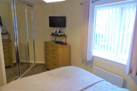 10 Bluebell Crescent, Birmingham, B42 2FS
