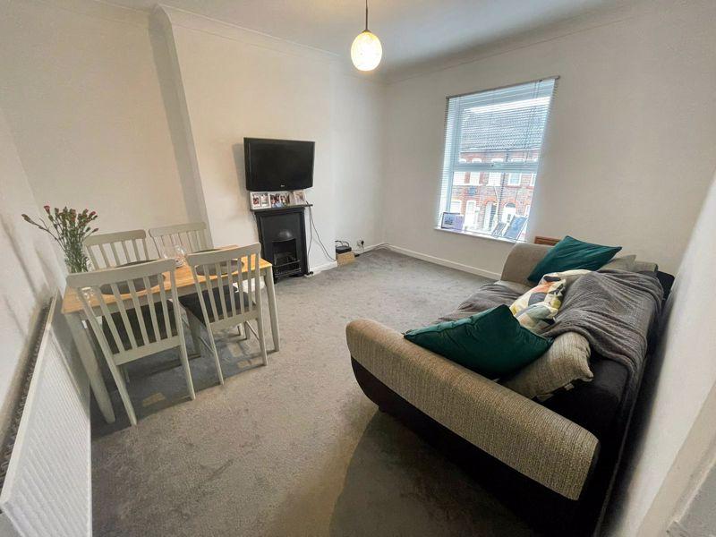 Princes Street, Dunstable 2 bed £180,000