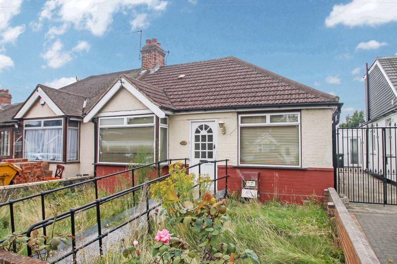 Moat Farm Road, Northolt 2 bed semidetached bungalow £400,000