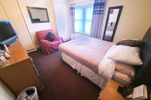 49 Tachbrook Road, Feltham, TW14 9PD