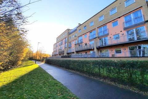 29 Wooldridge Close, Feltham, TW14 8BF