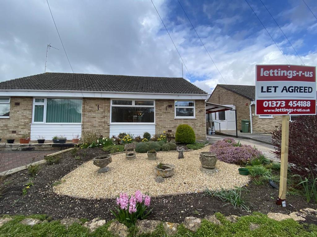 Heath Drive, Frome, Somerset 2 bed house £875 pcm (£202 pw)