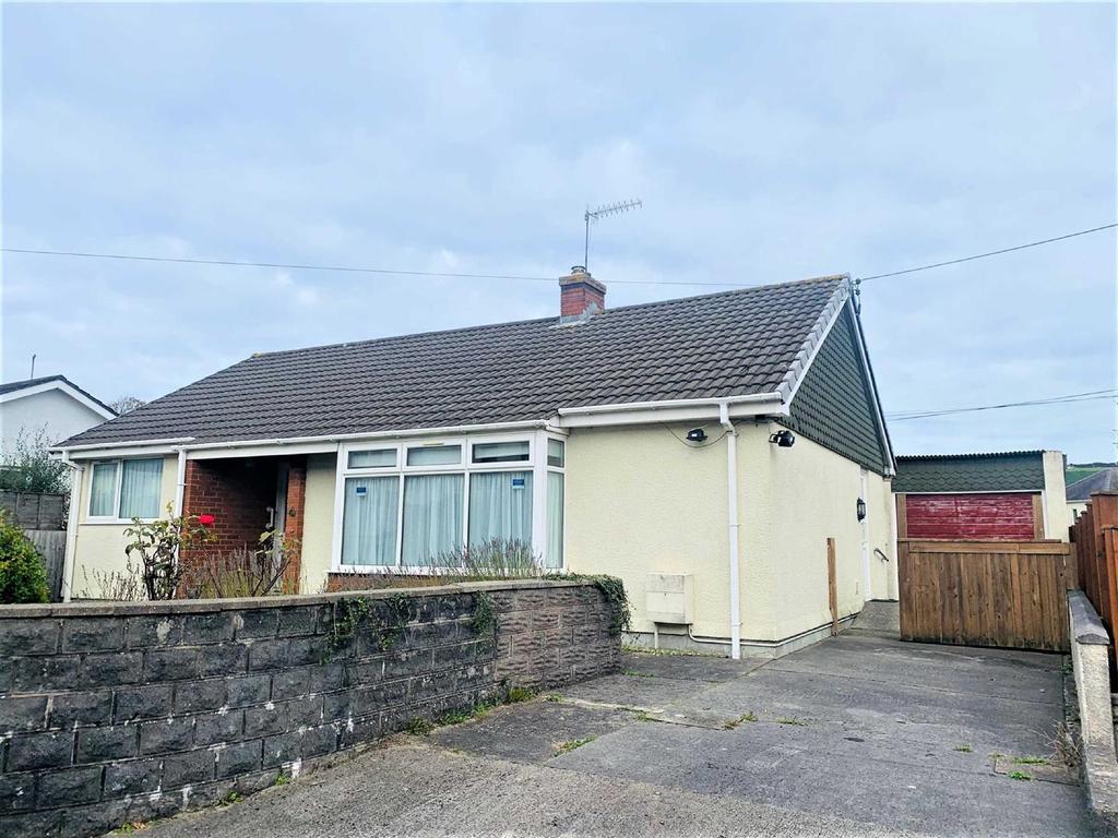 Cliff Terrace, Burry Port 2 bed detached bungalow for sale £160,000