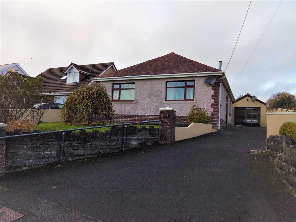 Heol Nazareth, Pontyates 2 bed detached bungalow £190,000