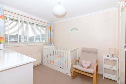 22 Coleridge Crescent, Goring By Sea, Worthing, BN12 6LT