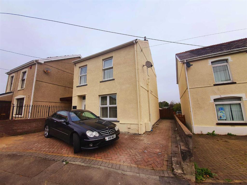 Belgrave Road, Gorseinon, Swansea 3 bed detached house £189,995
