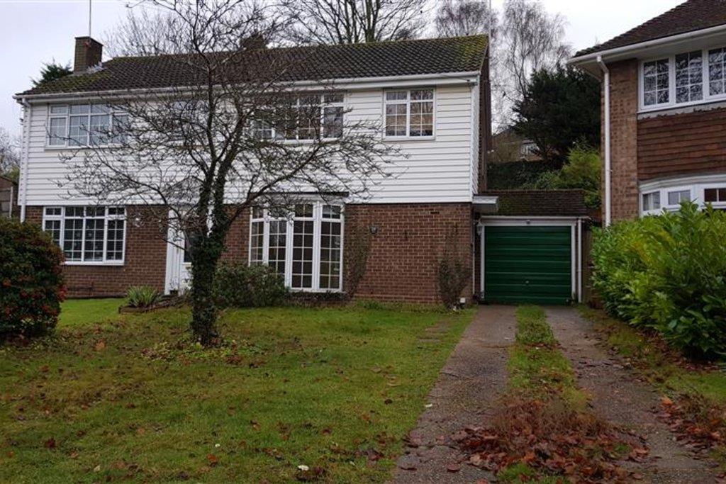 Harvesters Close, Rainham, Gillingham 3 bed house £1,350 pcm (£312 pw)