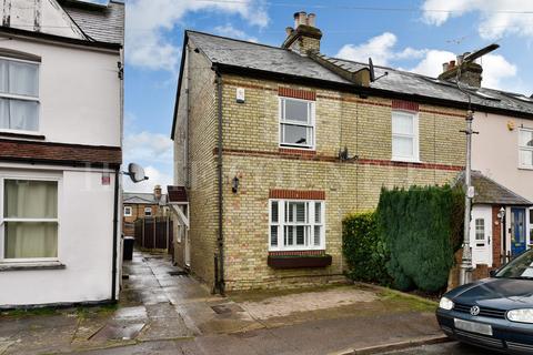 35 Frampton Road, Potters Bar, EN6 1JF