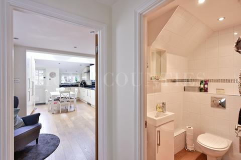 35 Frampton Road, Potters Bar, EN6 1JF