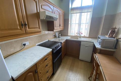 2 bedroom retirement property for sale, Homegower House, Swansea