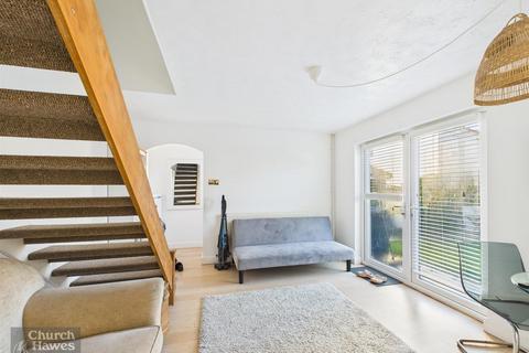 1 bedroom house to rent, Lawling Avenue, Heybridge