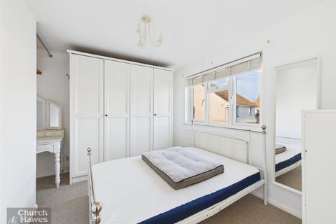 1 bedroom house to rent, Lawling Avenue, Heybridge