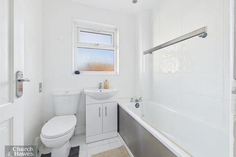 1 bedroom house to rent, Lawling Avenue, Heybridge