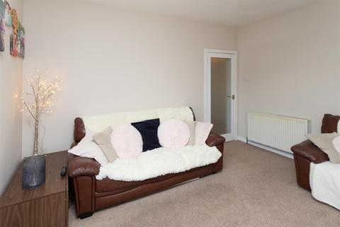 10a Abbot Crescent, Perth, PH2 0HE