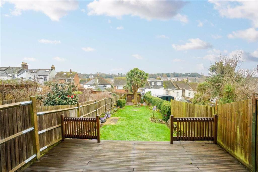 Athelstan Road, Hastings, East Sussex 4 bed end of terrace house £299,950