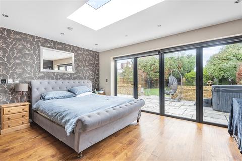 9a Northfield Crescent, Cheam, Sutton, SM3 9SU