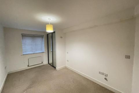 24 Louisa Oakes Close, London, E4 8AS