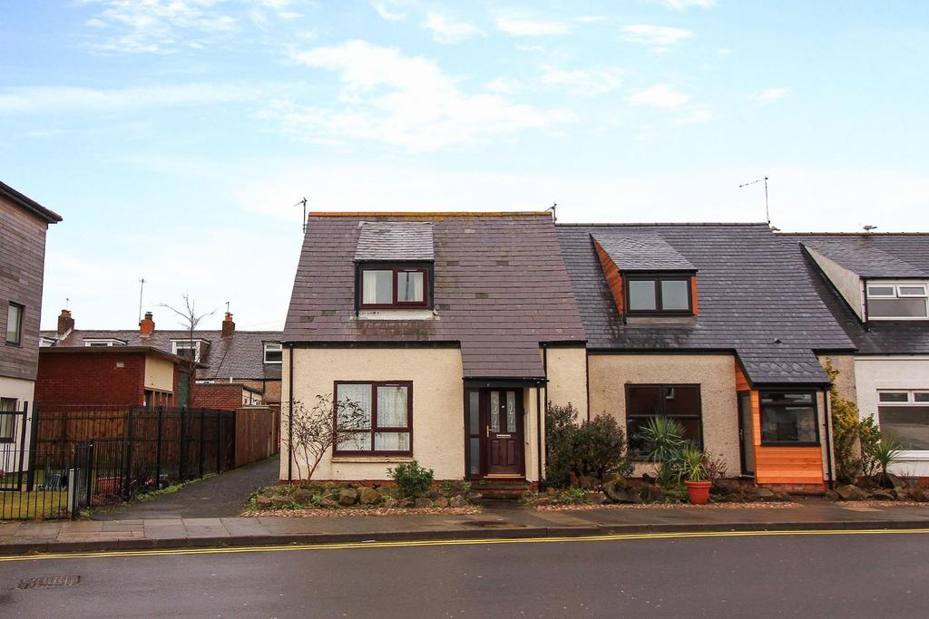 Victoria Crescent, Cullercoats, North... 2 bed semidetached house £