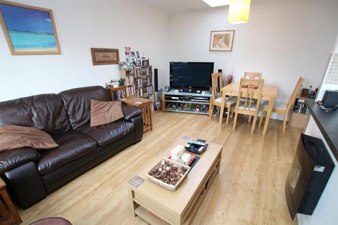 15 Barle Close, Exeter, EX2 7RD