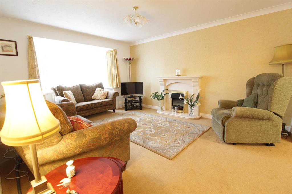 Cardinal Gardens, Darlington 3 bed bungalow £295,000