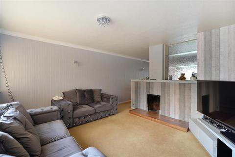 87 Forest Road, Paddock Wood, Tonbridge, TN12 6JX