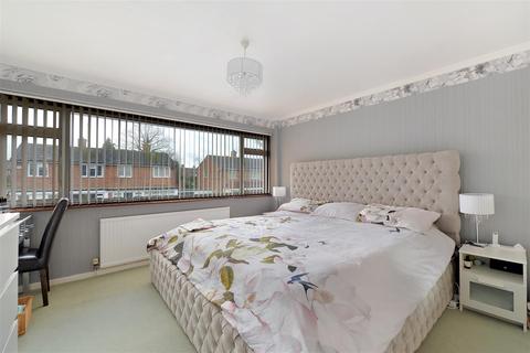 87 Forest Road, Paddock Wood, Tonbridge, TN12 6JX