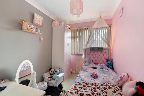 87 Forest Road, Paddock Wood, Tonbridge, TN12 6JX