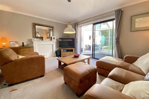 39 Ascot Drive, Grantham, NG31 9TB