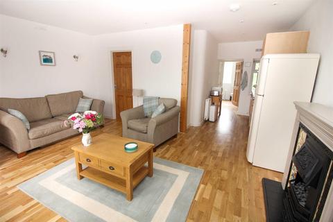 28 Dovecot Park, Selkirk, TD7 4ES