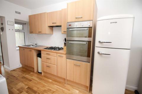 28 Dovecot Park, Selkirk, TD7 4ES