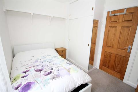 28 Dovecot Park, Selkirk, TD7 4ES