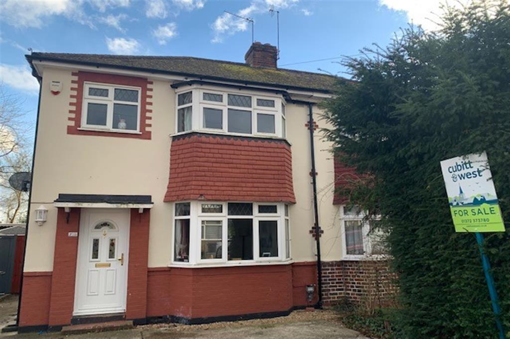 Cleeve Road, Leatherhead, Surrey 3 bed semidetached house £400,000
