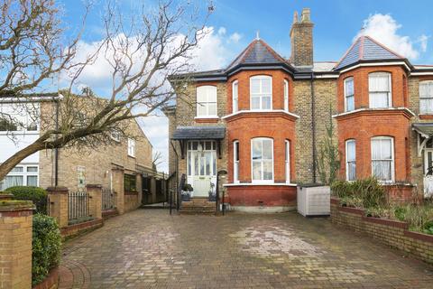 20 Westbury Lane, Buckhurst Hill, IG9 5PL
