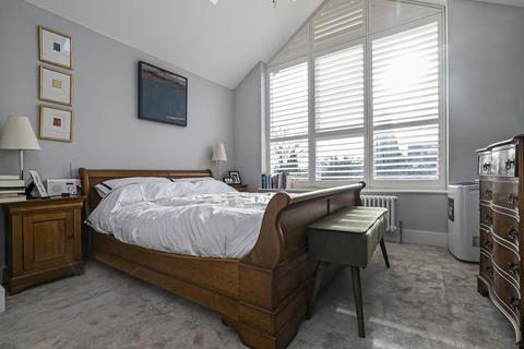20 Westbury Lane, Buckhurst Hill, IG9 5PL
