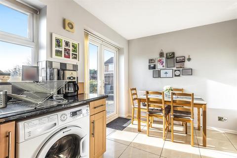 2 Charlock Close, Leigh, WN7 3LG