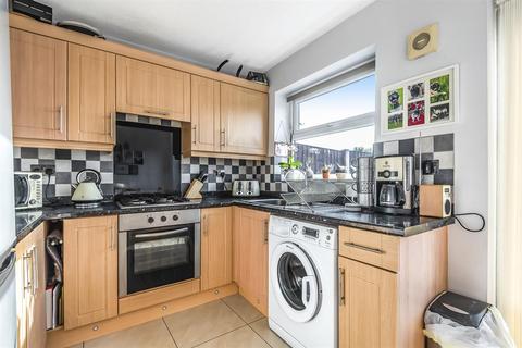 2 Charlock Close, Leigh, WN7 3LG
