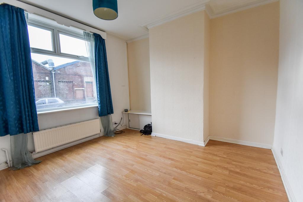 Mitchell Street, Bury, BL8 2 bed terraced house £115,000
