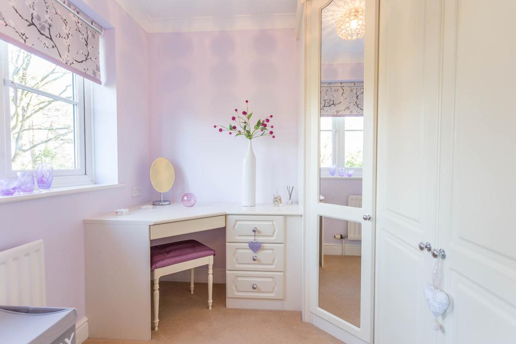 Dressing Room/Bedroom 4
