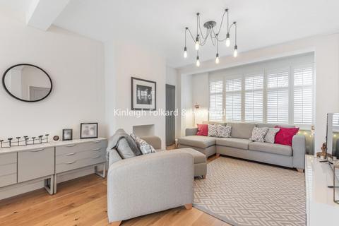 181 Langley Way, West Wickham, BR4 0DN