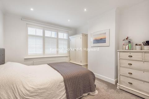 181 Langley Way, West Wickham, BR4 0DN