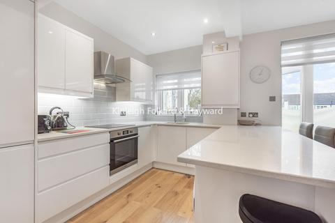 181 Langley Way, West Wickham, BR4 0DN