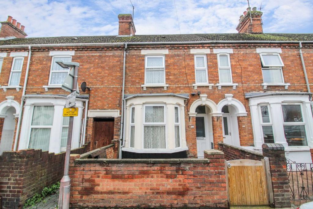 Hurst Grove, Bedford 4 bed terraced house £250,000