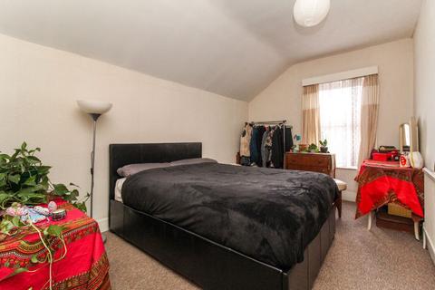 22 Hurst Grove, Bedford, MK40 4DP