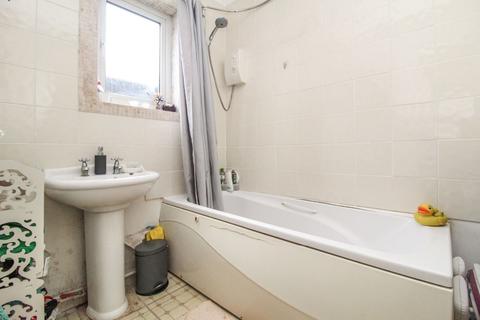 22 Hurst Grove, Bedford, MK40 4DP
