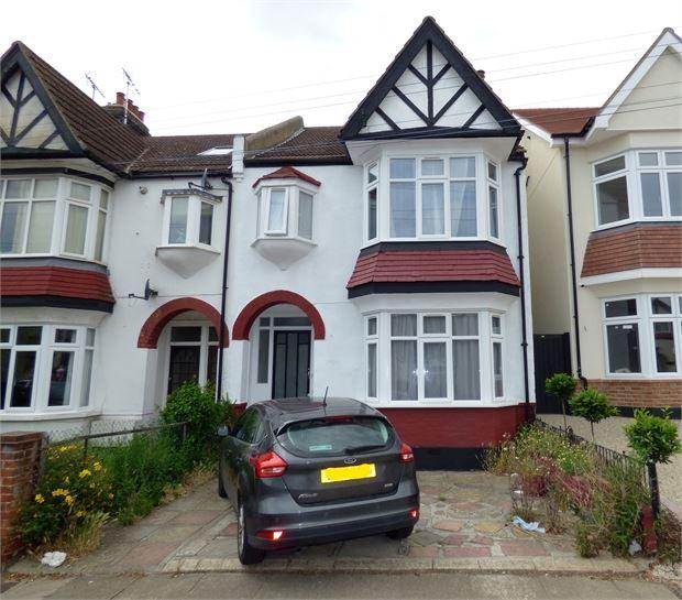 Leigh Hall Road, Leigh on sea, Leigh on sea, 4 bed semidetached house